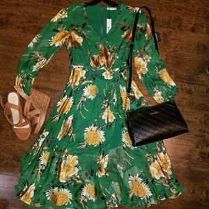 RARE Alice + Olivia floral coco dress